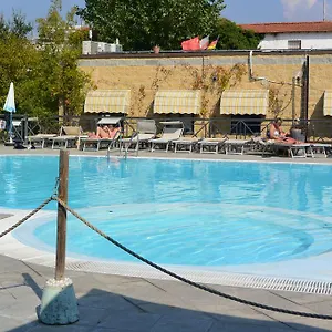 Village Torre Pendente Campsite